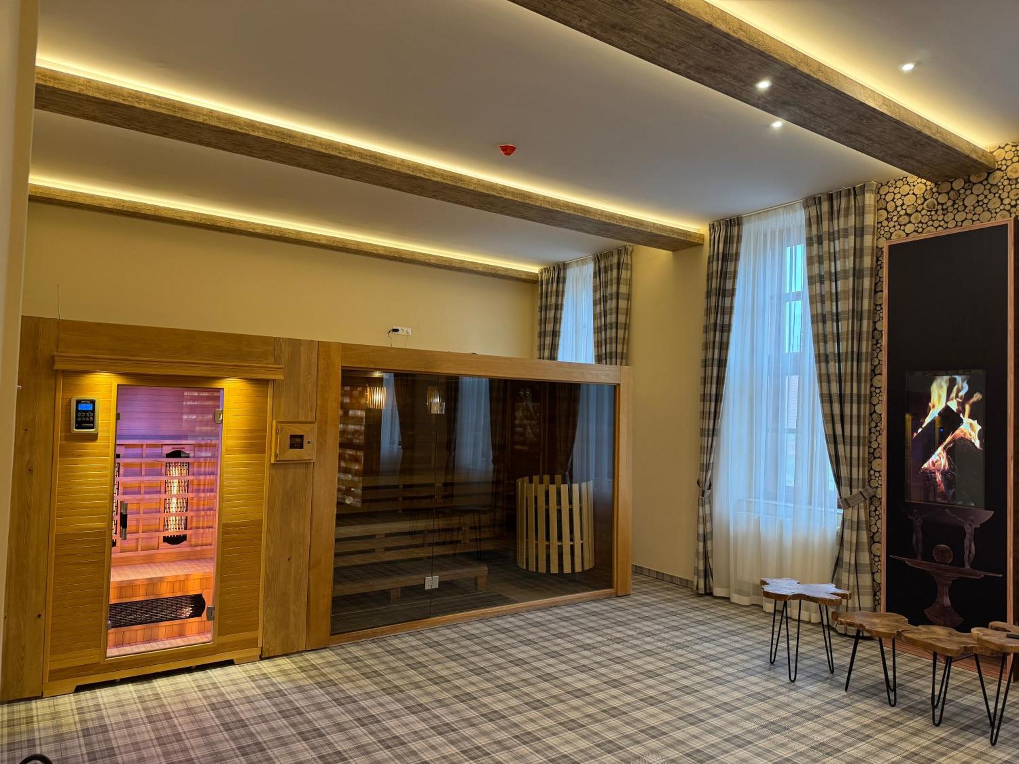 Pannonia 1893 Premium Hotel Sopron Bagian luar foto