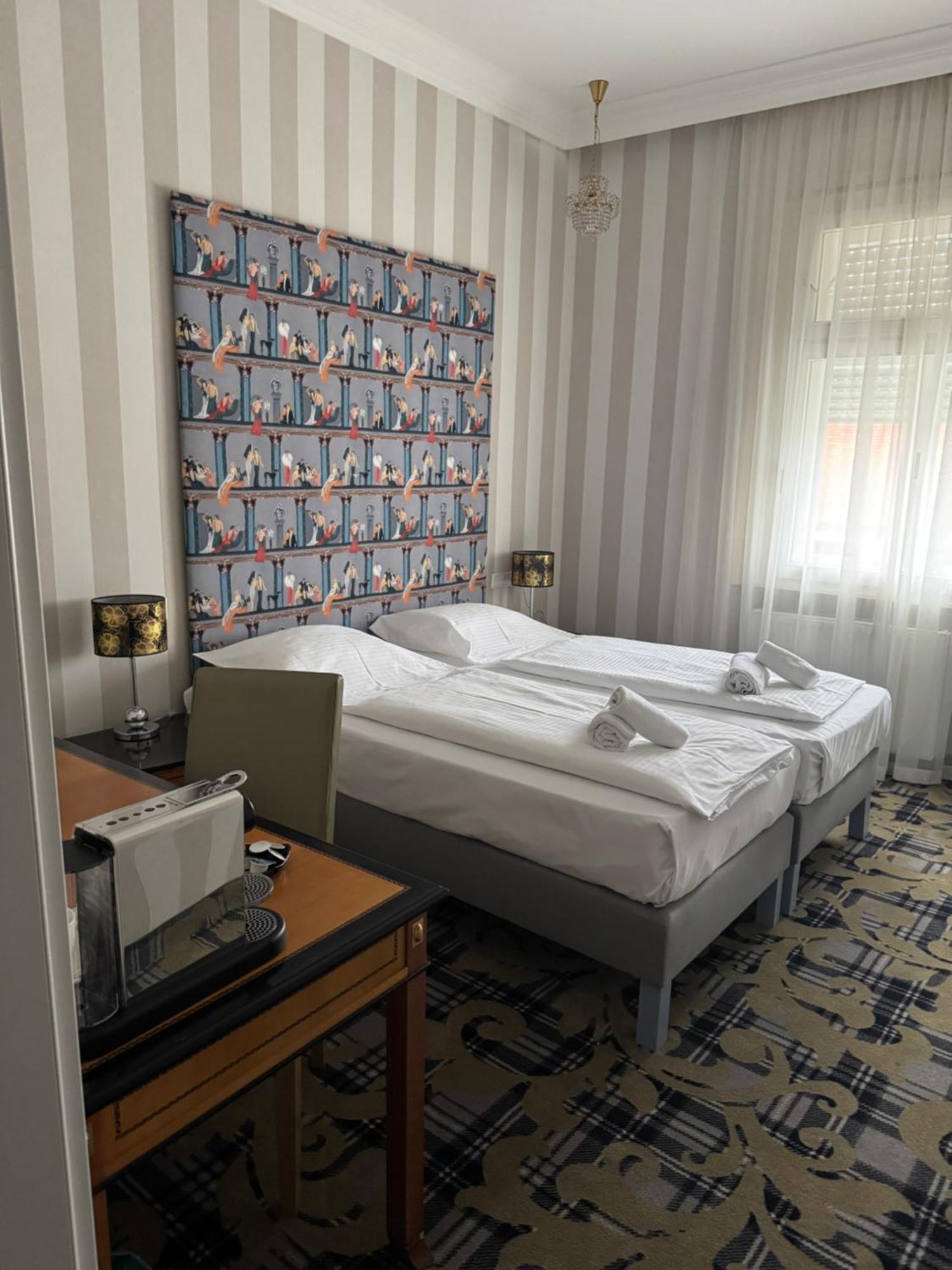Pannonia 1893 Premium Hotel Sopron Bagian luar foto