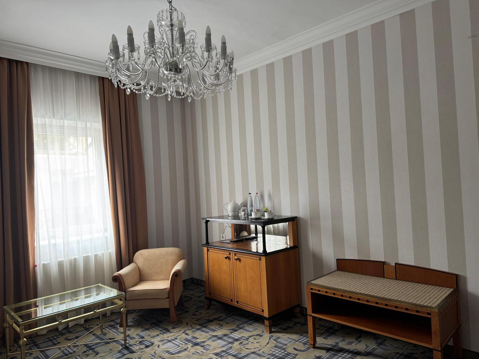 Pannonia 1893 Premium Hotel Sopron Bagian luar foto
